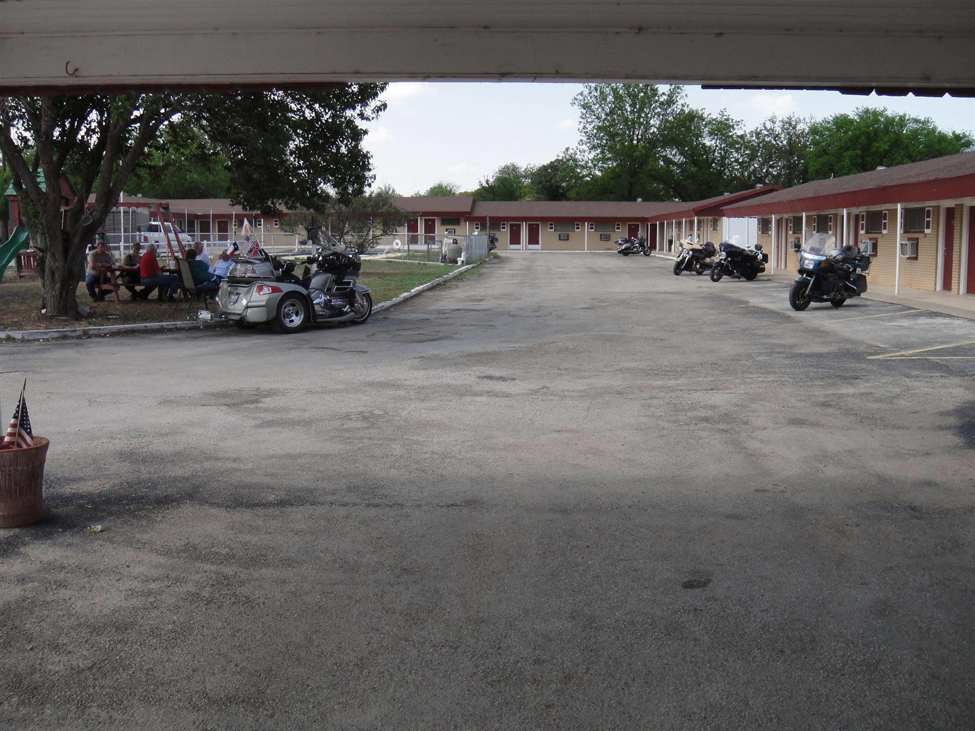 The Hills Motel Junction Esterno foto